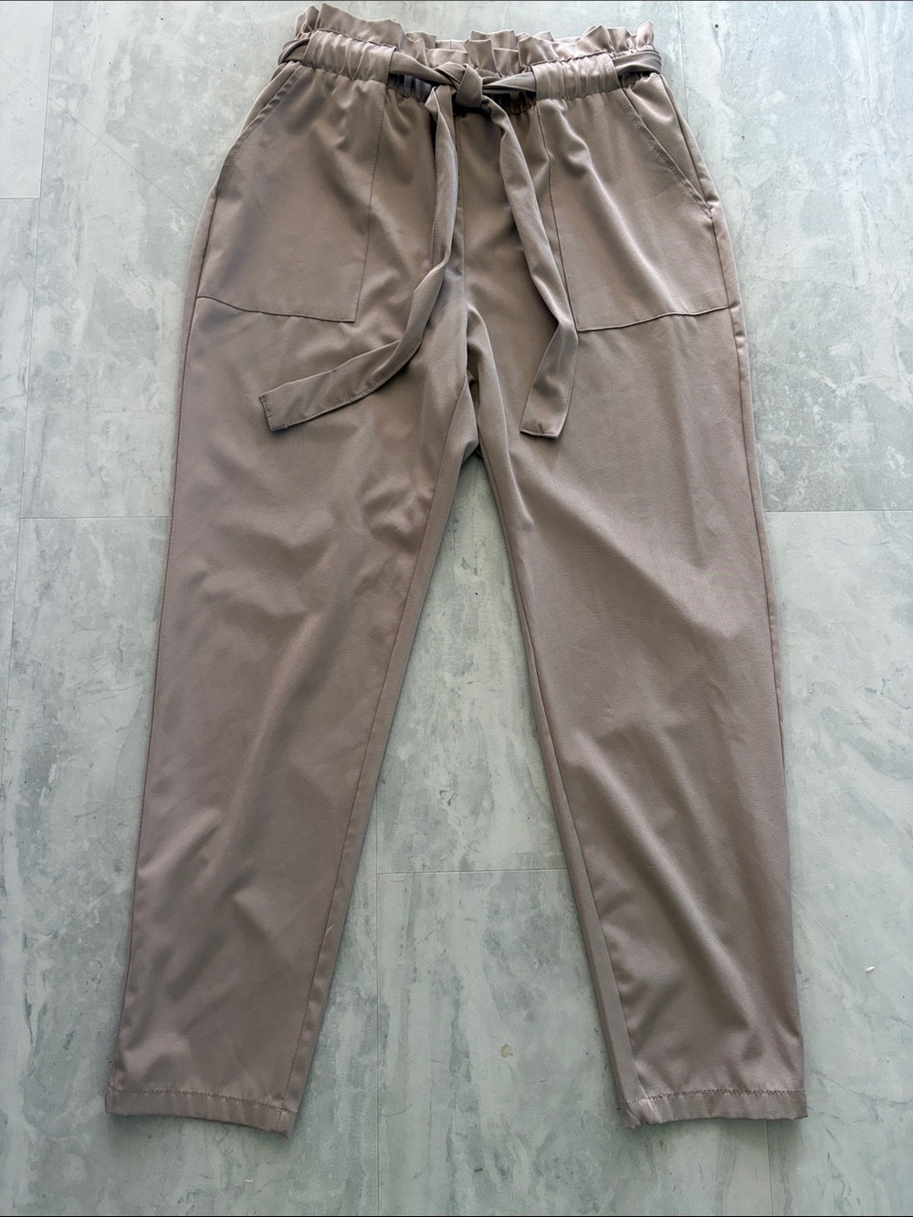 Streetwear Society Women’s Taupe  paper bag pants High  waist  pull on with belt
